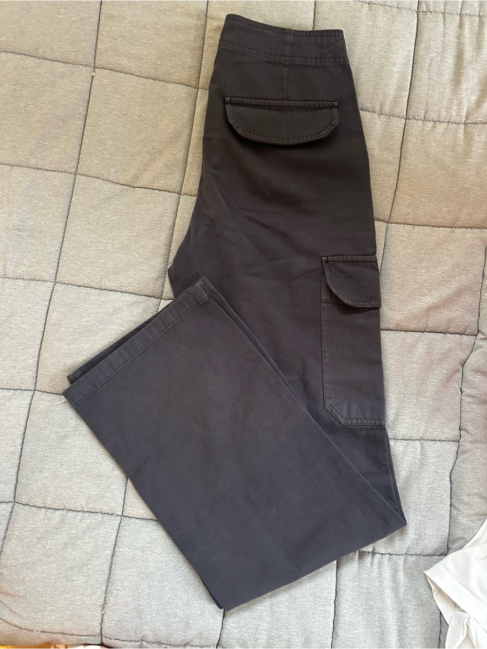 Zara Black Boot-Cut Cargo Pants with Flap Pockets